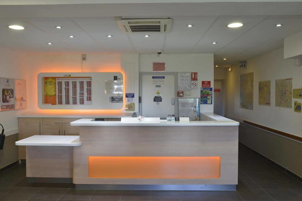 Hotel Ibis Budget Lyon Sud Saint-Fons A7 Exteriör bild
